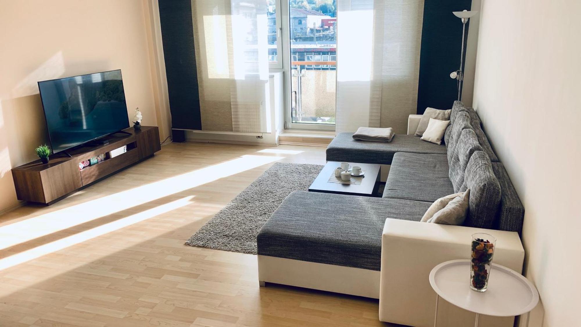Apartamento Ceskomoravska - O2 Arena *